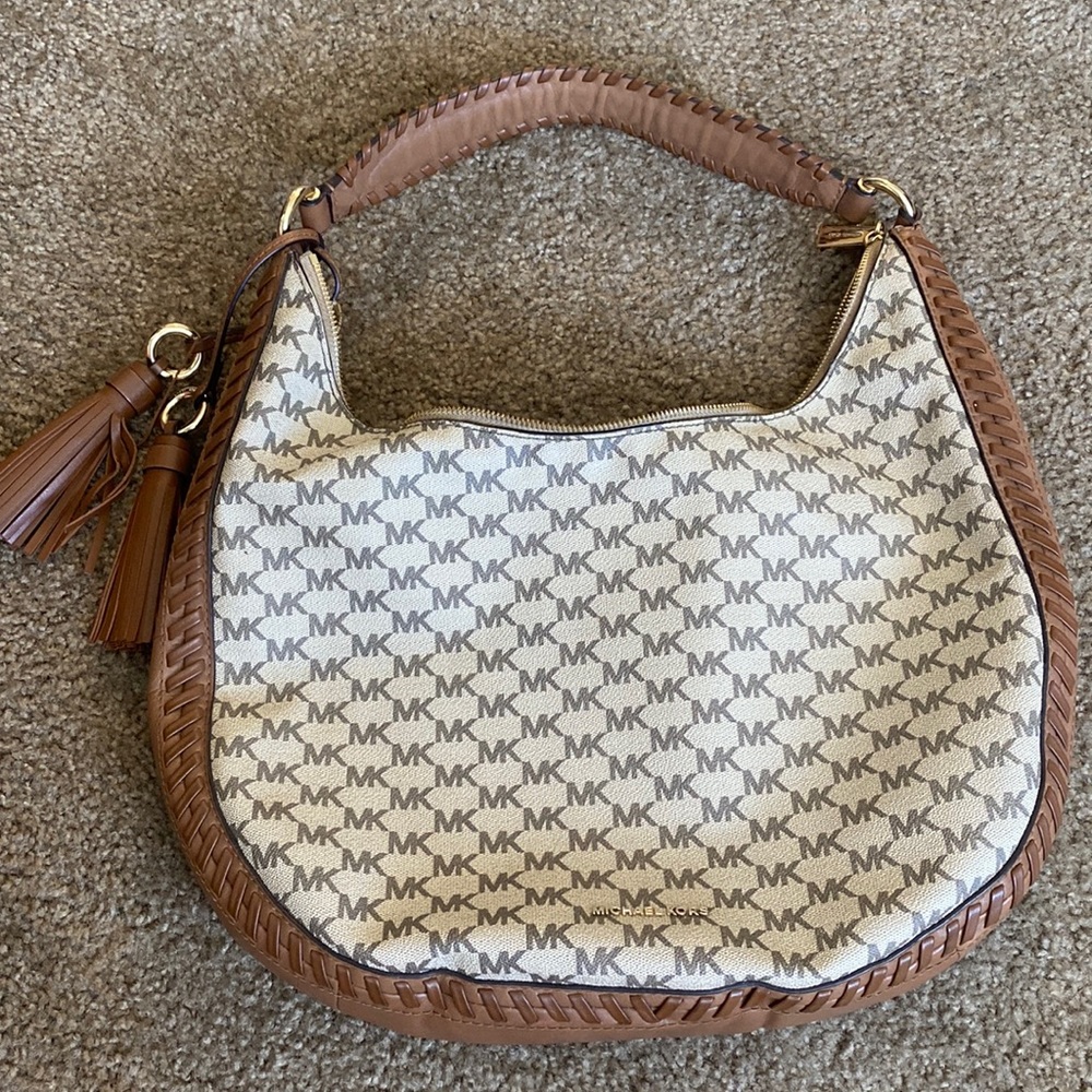 Large Michael khors purse